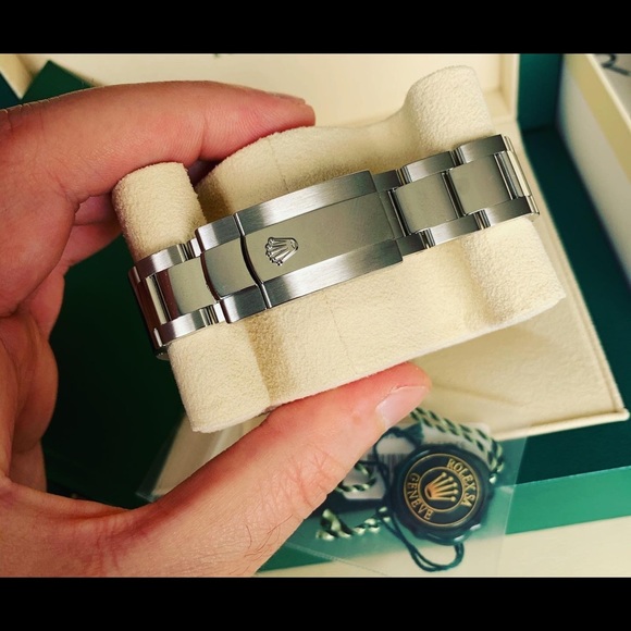 Rolex - Picture 13 of 15